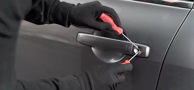 Locked Out of Car Help Crown Point